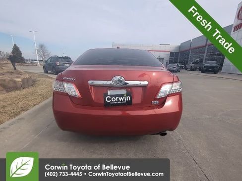 Used 2011 Toyota Camry Hybrid image 5