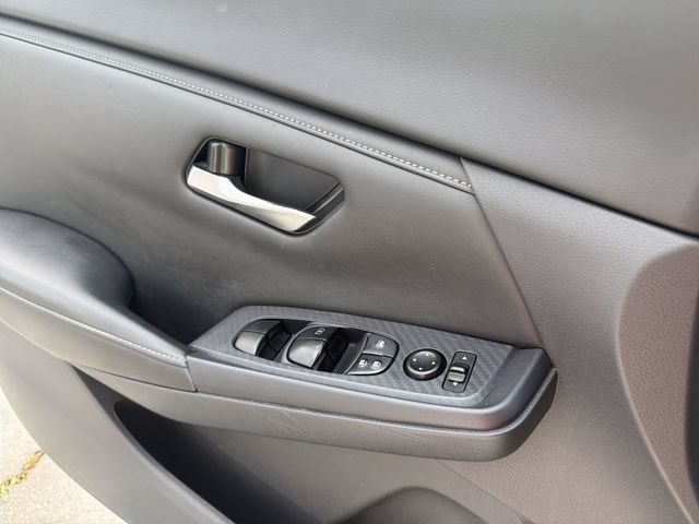 Used 2024 Nissan Sentra SV FWD image 21