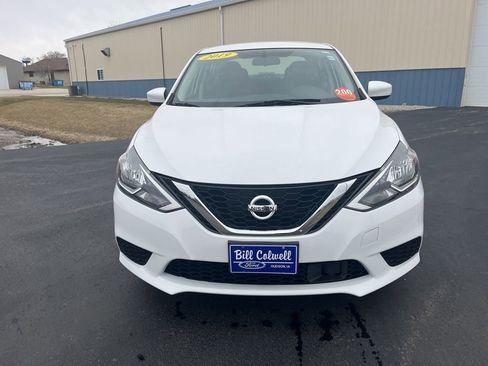 Used 2019 Nissan Sentra S image 9