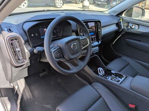 New 2026 Volvo XC40 B5 Ultra w/ Climate Package image 7