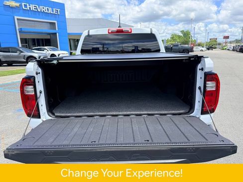 Used 2024 GMC Canyon Elevation w/ Trailering Package AWD/4WD image 12