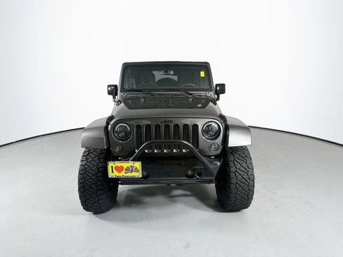 Used 2017 Jeep Wrangler Unlimited Rubicon w/ Connectivity Group AWD/4WD image 4