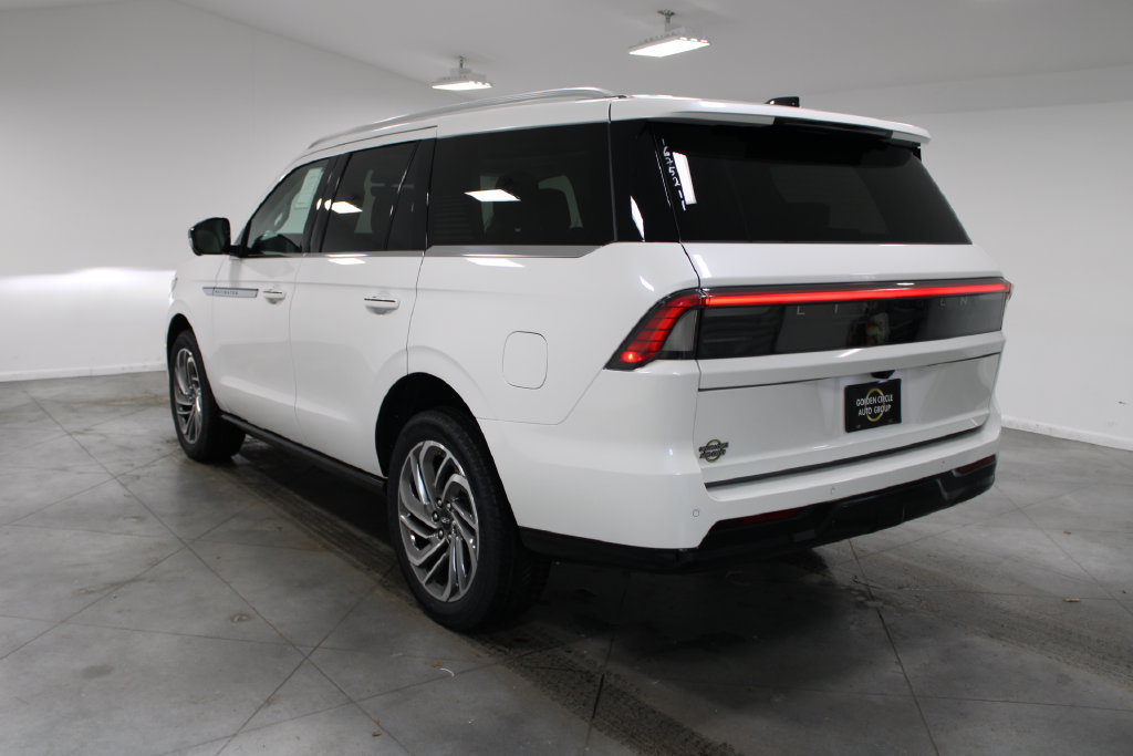 New 2026 Lincoln Navigator Reserve AWD/4WD image 6
