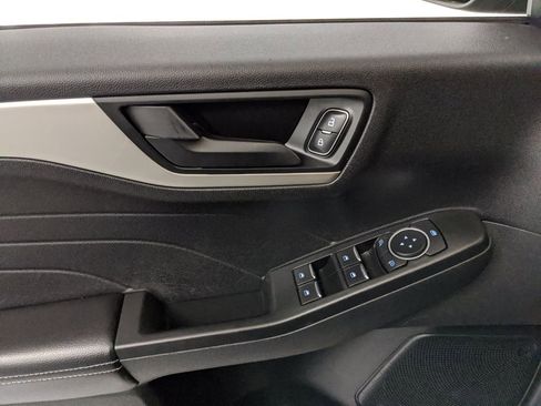 Certified 2022 Ford Escape SE image 22