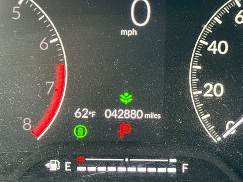 Used 2022 Honda Civic EX-L image 3