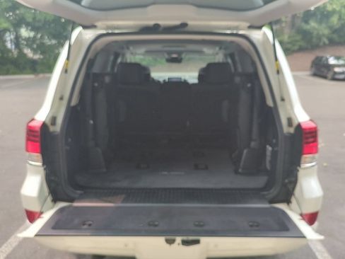 Used 2016 Toyota Land Cruiser w/ Four Season Floor Mat Package AWD/4WD image 21