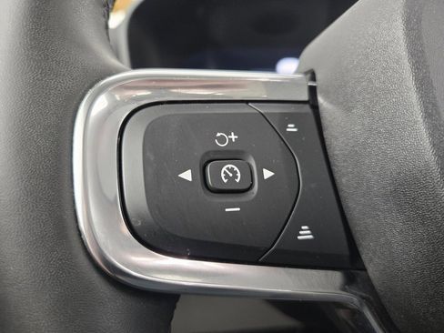 Certified 2023 Volvo XC40 B5 Plus w/ Driver Assist Package image 26