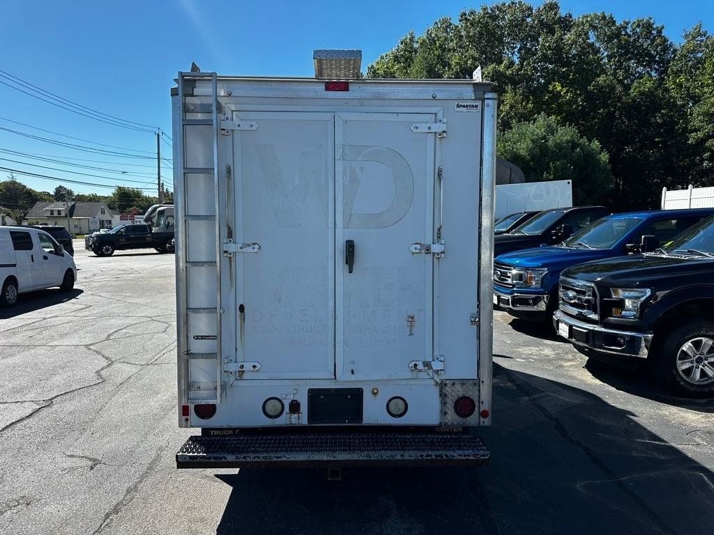 Used 2015 Ford E-350 and Econoline 350 Super Duty w/ Power Windows & Locks Group RWD image 4
