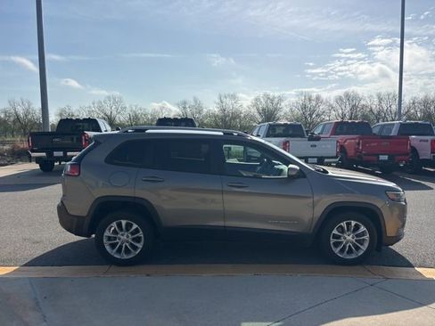 Used 2020 Jeep Cherokee Latitude image 6