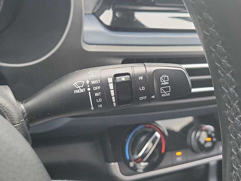 Used 2021 Kia Seltos S FWD image 24