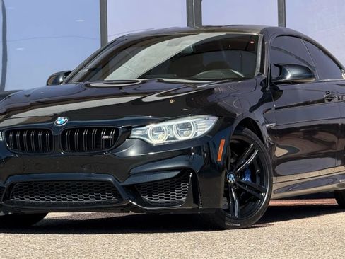 Used 2017 BMW M4 Coupe image 3