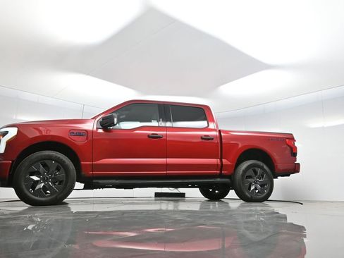 Used 2024 Ford F150 Lightning XLT image 7