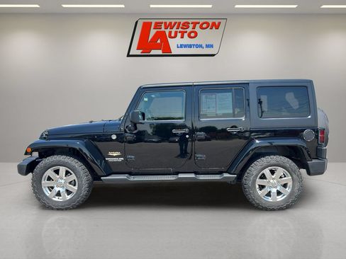 Used 2013 Jeep Wrangler Unlimited Sahara w/ Connectivity Group AWD/4WD image 10
