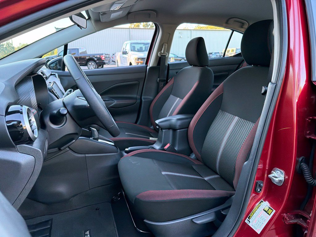 Used 2025 Nissan Versa SR w/ Trunk Package FWD image 18