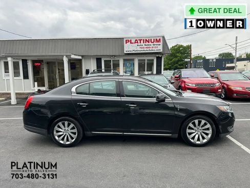 Used 2015 Lincoln MKS FWD image 2