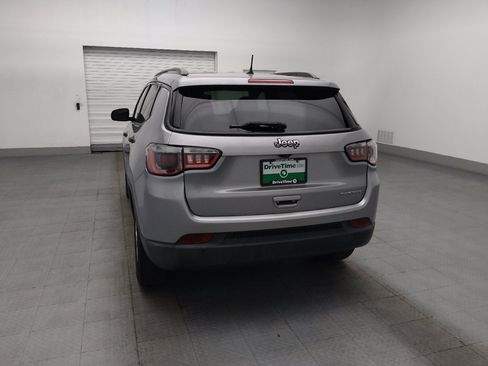 Used 2018 Jeep Compass Sport FWD image 6