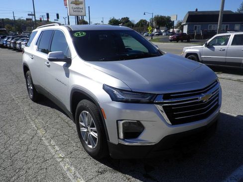Used 2022 Chevrolet Traverse LT w/ LPO, Cargo Package image 9