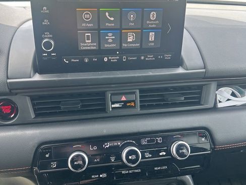 Used 2025 Honda Pilot TrailSport image 19