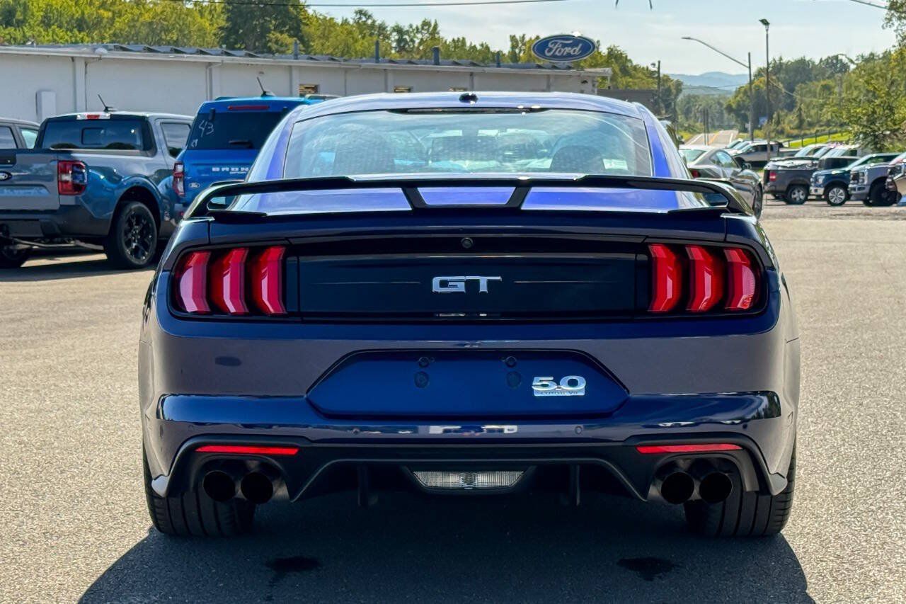 Used 2020 Ford Mustang GT w/ GT Performance Package RWD image 4