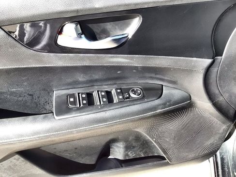 Used 2024 Kia Forte GT-Line image 23