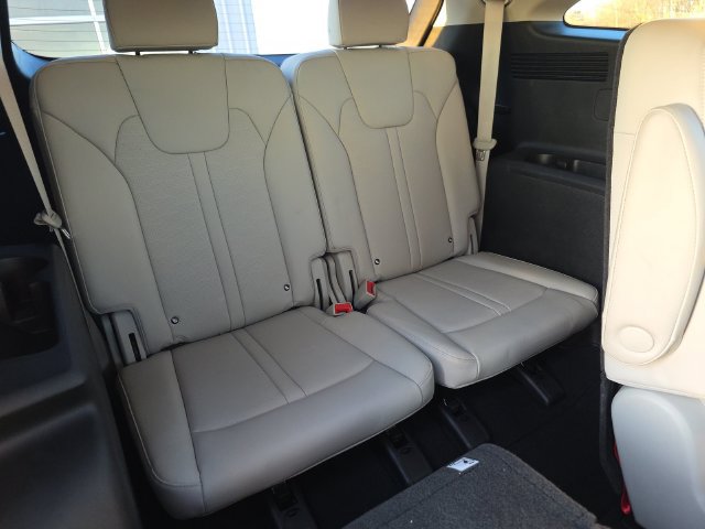 Used 2025 Kia Sorento EX AWD/4WD image 7