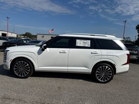 New 2026 Hyundai Palisade Calligraphy FWD image 2