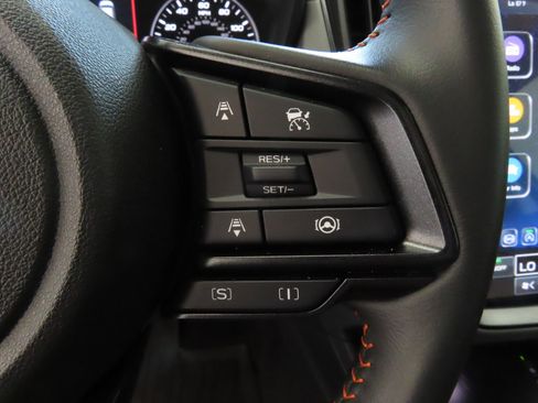 Certified 2025 Subaru Crosstrek 2.5i Limited w/ Crosstrek Mirror Package image 16