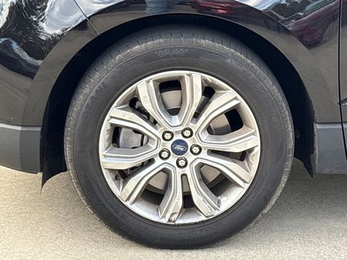 Certified 2021 Ford Edge Titanium image 11