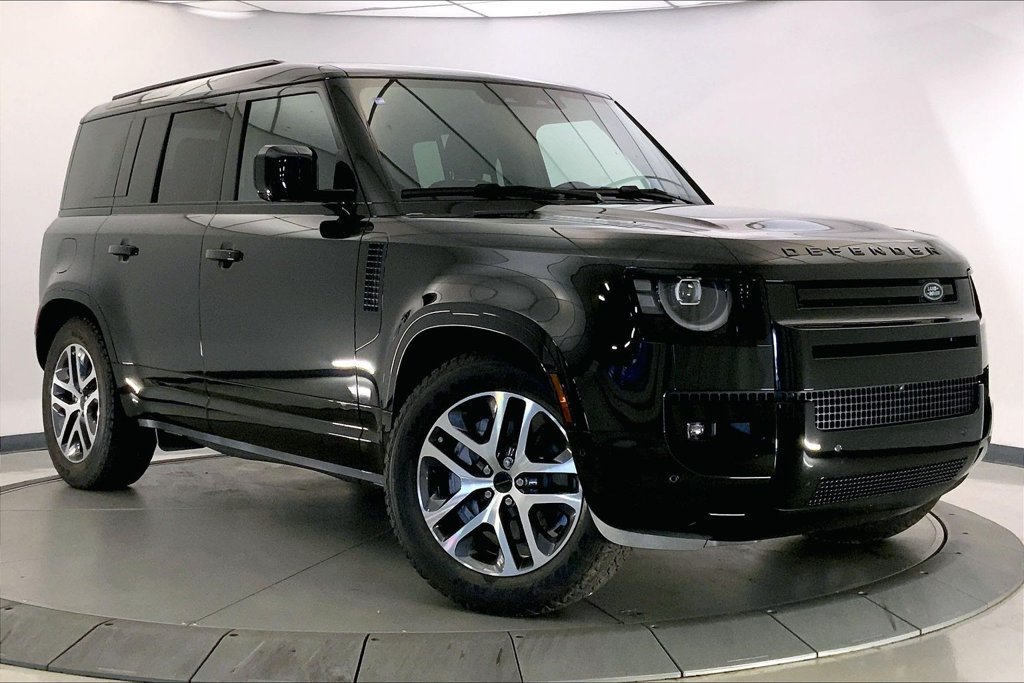 Used 2026 Land Rover Defender 110 X-Dynamic SE AWD/4WD image 1