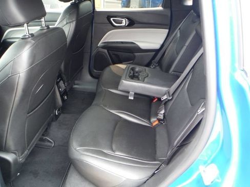 Used 2025 Jeep Compass Limited AWD/4WD image 39