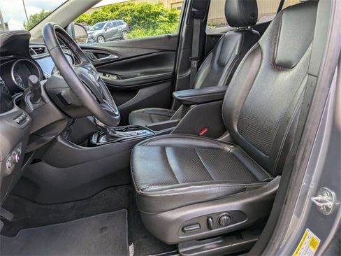 Used 2022 Buick Encore GX Essence w/ Advanced Technology Package image 7