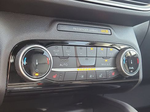 Certified 2022 Ford Escape SEL w/ Technology Package FWD image 24