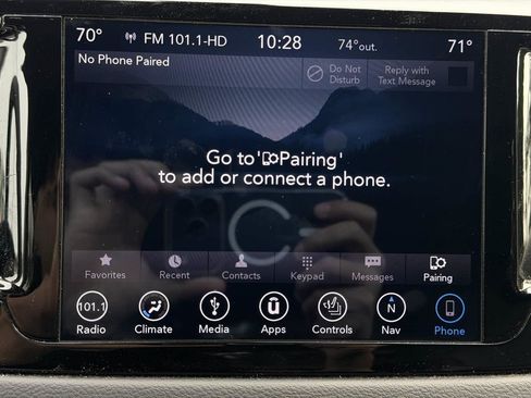 Used 2019 Chrysler Pacifica Touring-L FWD image 23
