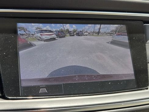Used 2024 Buick Enclave Essence w/ Sport Touring Edition FWD image 18