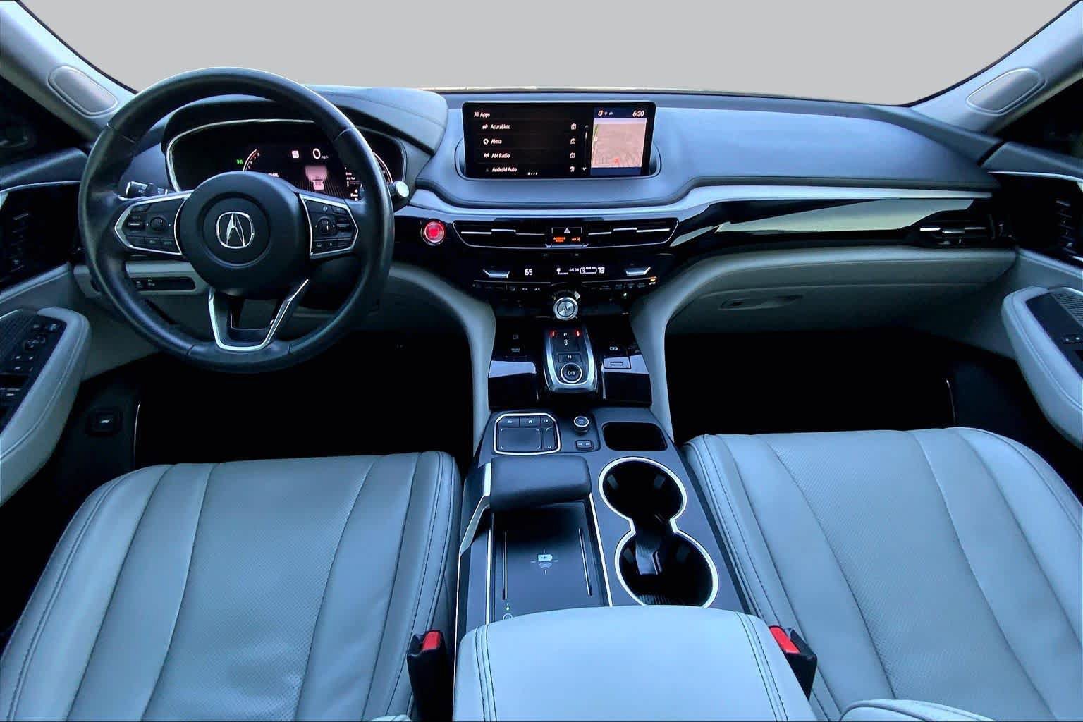 Used 2024 Acura MDX w/ Technology Package FWD image 15
