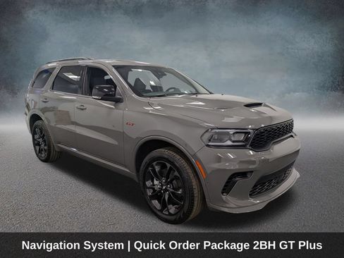Used 2025 Dodge Durango GT AWD/4WD image 3