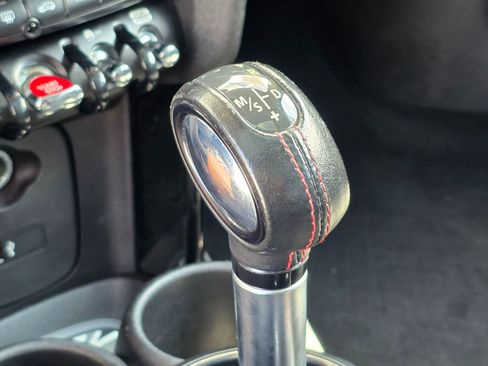 Used 2019 MINI Cooper S image 40