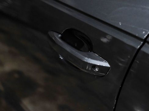 Used 2017 Audi A4 2.0T Premium image 45