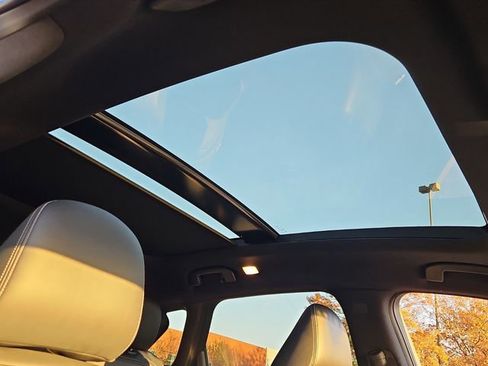 Used 2022 INFINITI QX50 Luxe w/ Appearance Package image 20