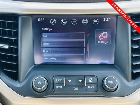 Used 2018 GMC Acadia Denali w/ Technology Package AWD/4WD image 12