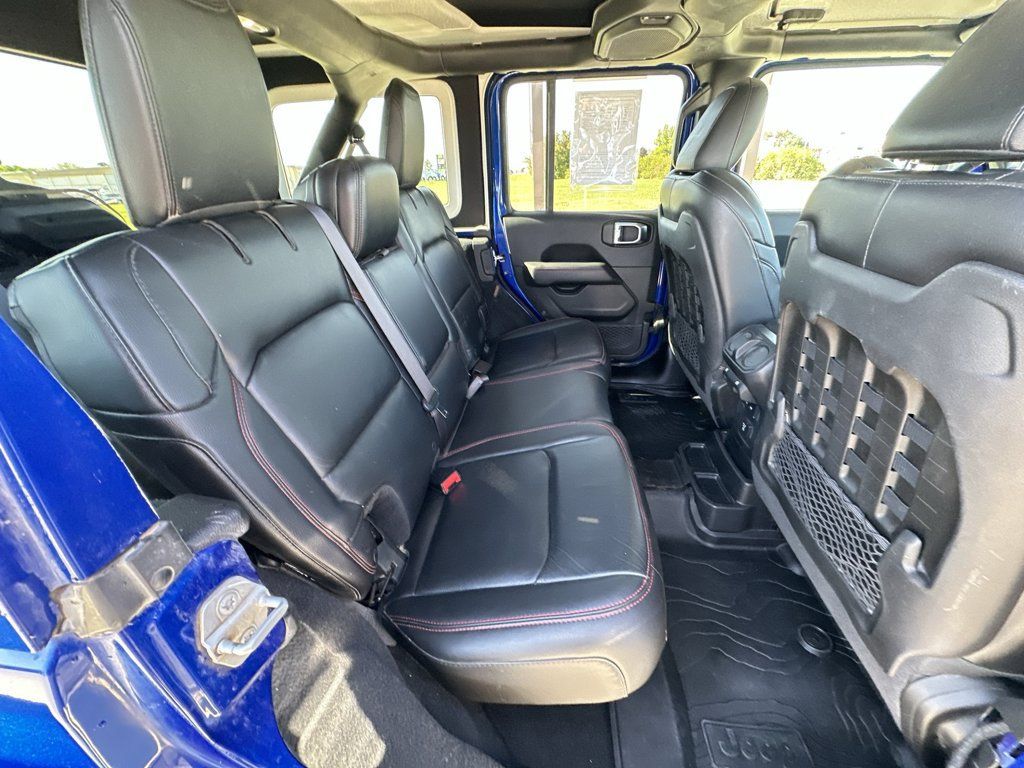 Used 2018 Jeep Wrangler Unlimited Rubicon AWD/4WD image 27