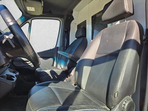 Used 2021 Mercedes-Benz Sprinter 2500 image 13