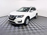 Used 2017 Nissan Rogue SV image 3