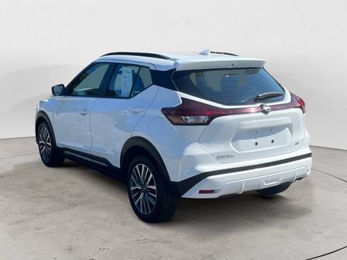 Used 2024 Nissan Kicks SR FWD image 3
