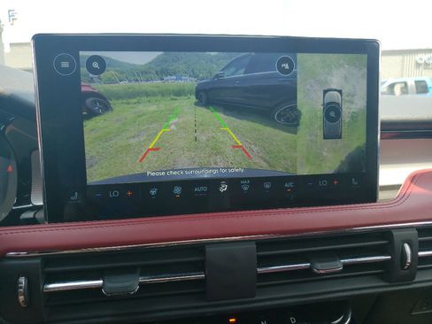 Used 2024 Lincoln Corsair Reserve w/ Equipment Group 201A image 29