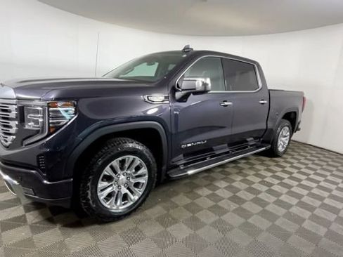 Used 2024 GMC Sierra 1500 Denali AWD/4WD image 9