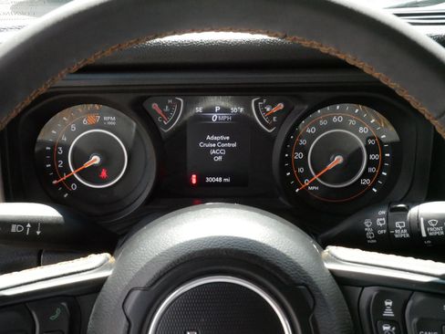 Used 2024 Jeep Wrangler Unlimited Sport AWD/4WD image 21