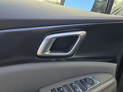 New 2026 Kia Carnival image 19