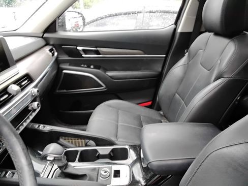Used 2022 Kia Telluride EX w/ EX Premium Package AWD/4WD image 8