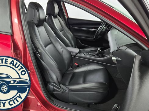 Used 2023 MAZDA MAZDA3 s image 31